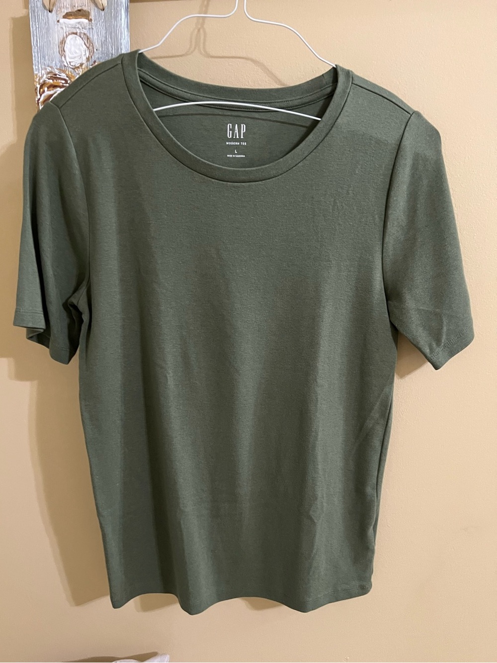 GAP sz L modern tee Crewneck Top Olive Green